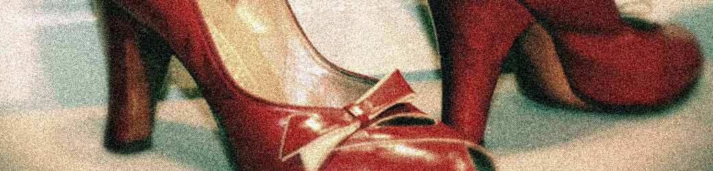 1950s Shoes: Styles, Trends & Pictures 1950s-shoes